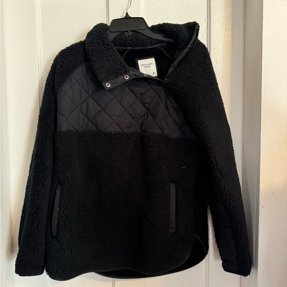 Abercrombie and Fitch Sherpa quarter zip pullover